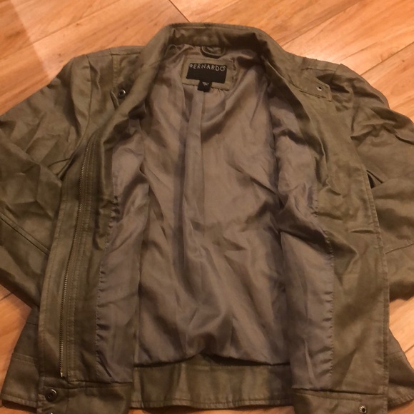 Leather Jacket - Picture 5 of 6